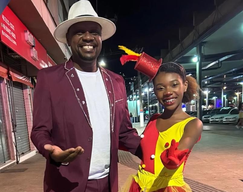 Negro Gê e a filha Dhandara, o presente e o futuro