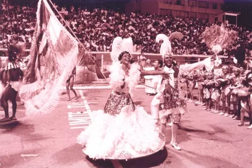Desfile do carnaval de Florianópolis na Av. Paulo Fontes