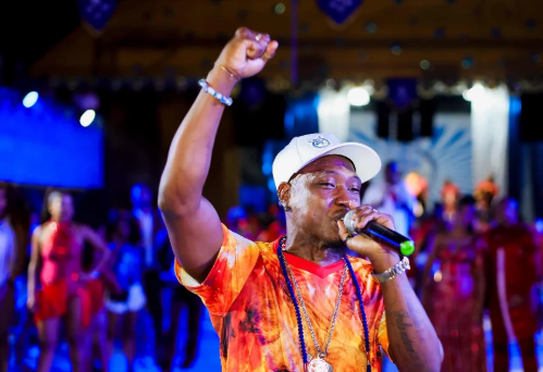 Alessandro Tiganá volta ao carnaval de Floripa para cantar na Coloninha