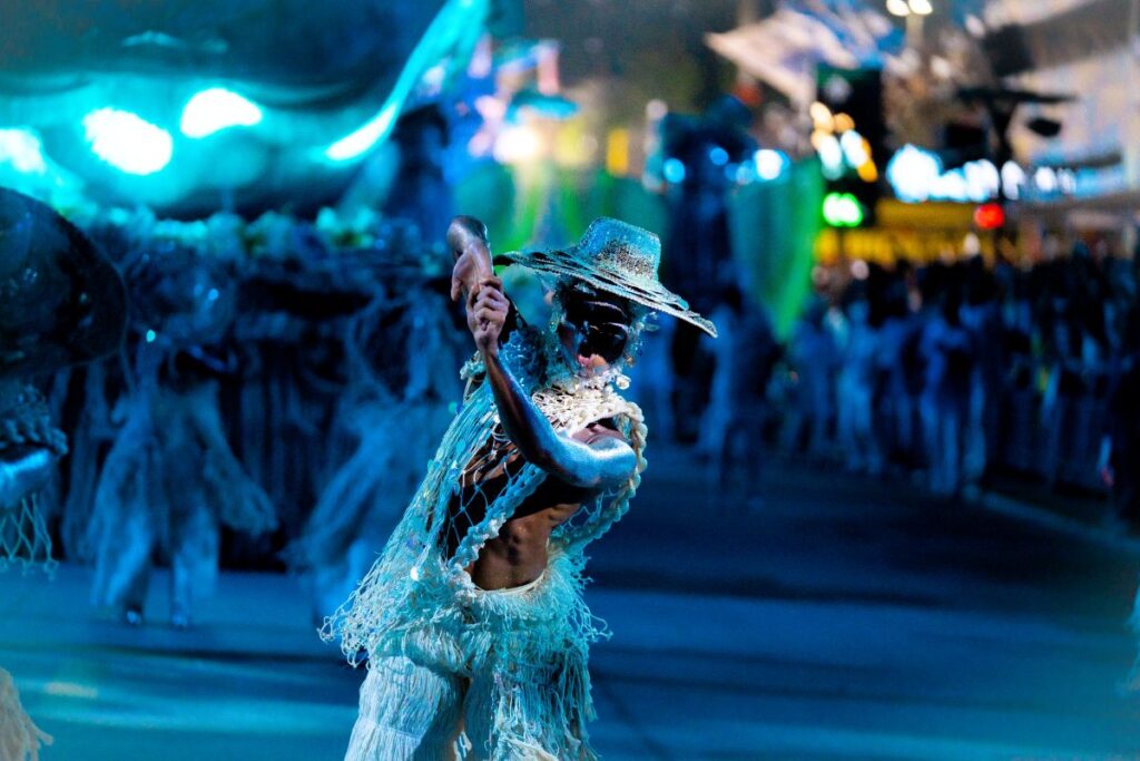 Carnaval do Rio de Janeiro desfile escola de samba sapucaí